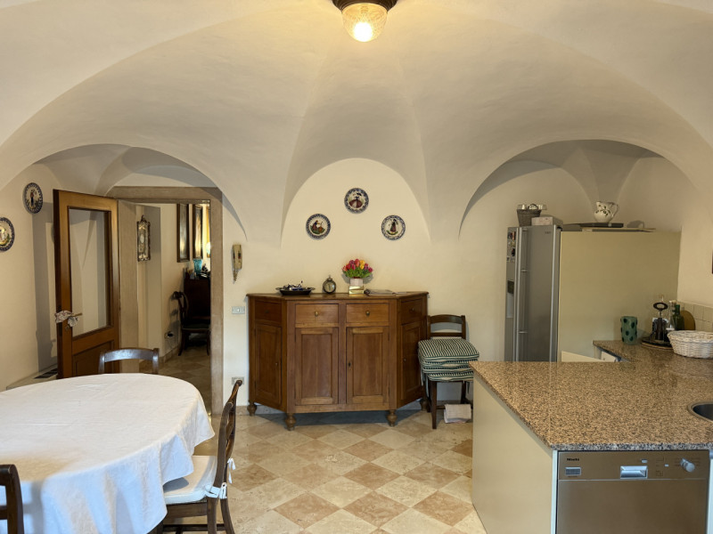 Rif. BC240 (Per info: Daniel +39 3939878704)


In una posizione suggestiva, a pochi passi da Port...