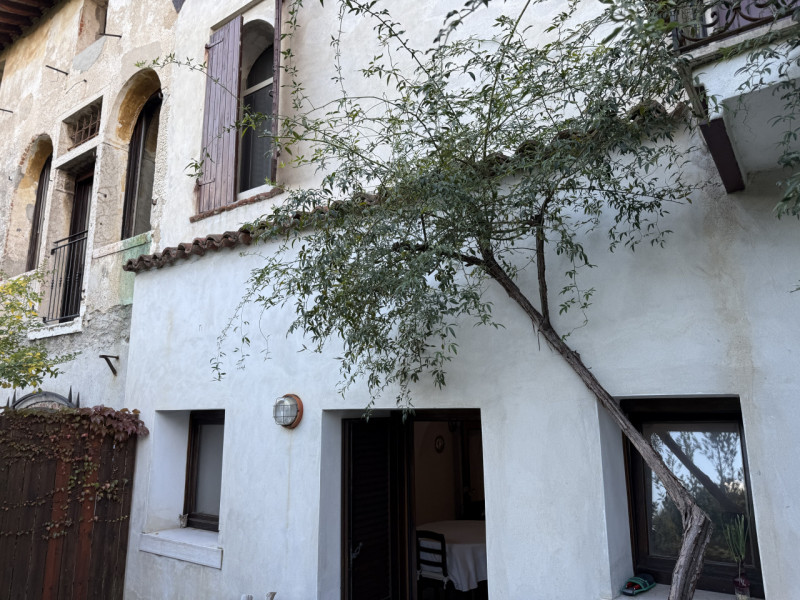 Rif. BC240 (Per info: Daniel +39 3939878704)


In una posizione suggestiva, a pochi passi da Port...