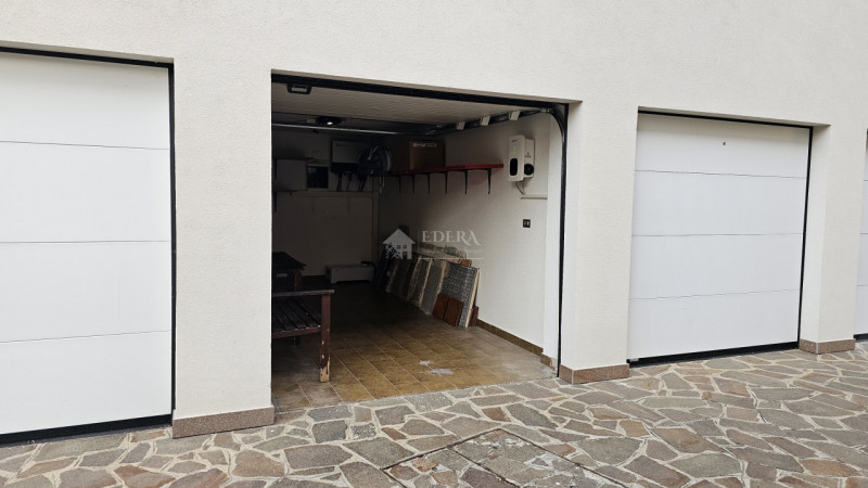 Proponiamo in locazione splendido appartamento completamente ristrutturato, sia internamente che ...