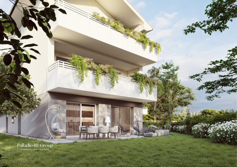 A soli pochi minuti da Vicenza, in una zona residenziale esclusiva, immersa nel verde e comodamen...