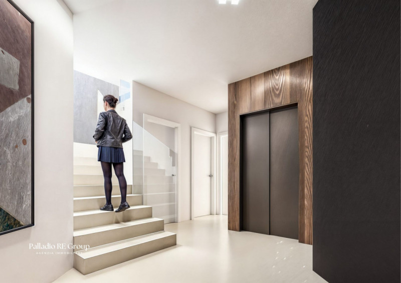 A soli pochi minuti da Vicenza, in una zona residenziale esclusiva, immersa nel verde e comodamen...