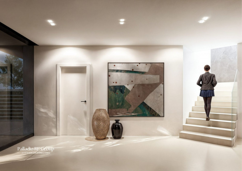 A soli pochi minuti da Vicenza, in una zona residenziale esclusiva, immersa nel verde e comodamen...