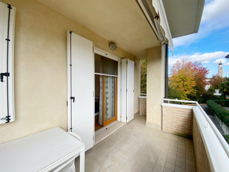 (Per INFO Mara 3481536890) A Treviso, in zona Sant'Antonino, proponiamo in vendita bellissimo min...