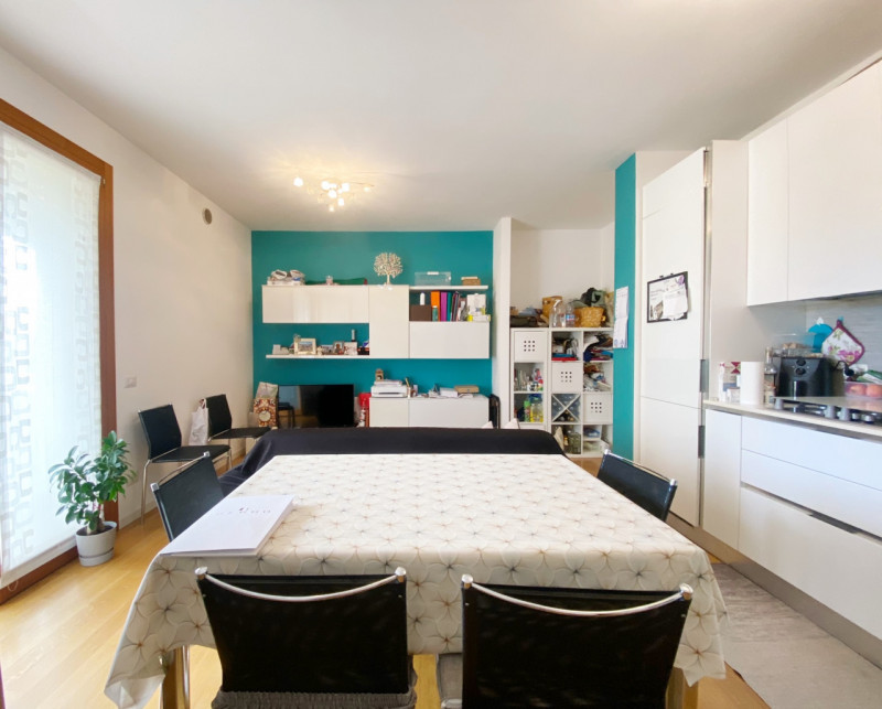 (Per INFO Mara 3481536890) A Treviso, in zona Sant'Antonino, proponiamo in vendita bellissimo min...