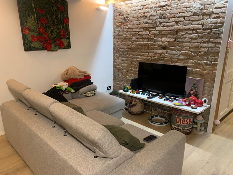 MORTISE: Classe Energetica E, EPgl,nren 130,41 KWh7mq anno.
Porzione di bifamiliare completamente...