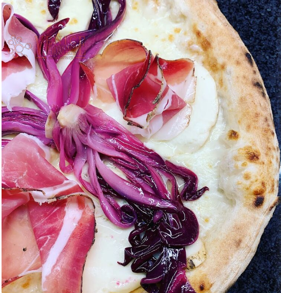 In una posizione strategica nel cuore di Mogliano Veneto, proponiamo in vendita un'attività comme...