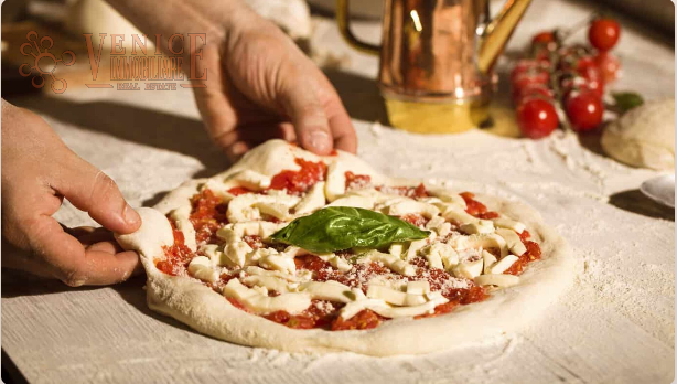 In una posizione strategica nel cuore di Mogliano Veneto, proponiamo in vendita un'attività comme...