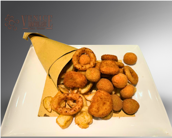 In una posizione strategica nel cuore di Mogliano Veneto, proponiamo in vendita un'attività comme...