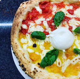 In una posizione strategica nel cuore di Mogliano Veneto, proponiamo in vendita un'attività comme...