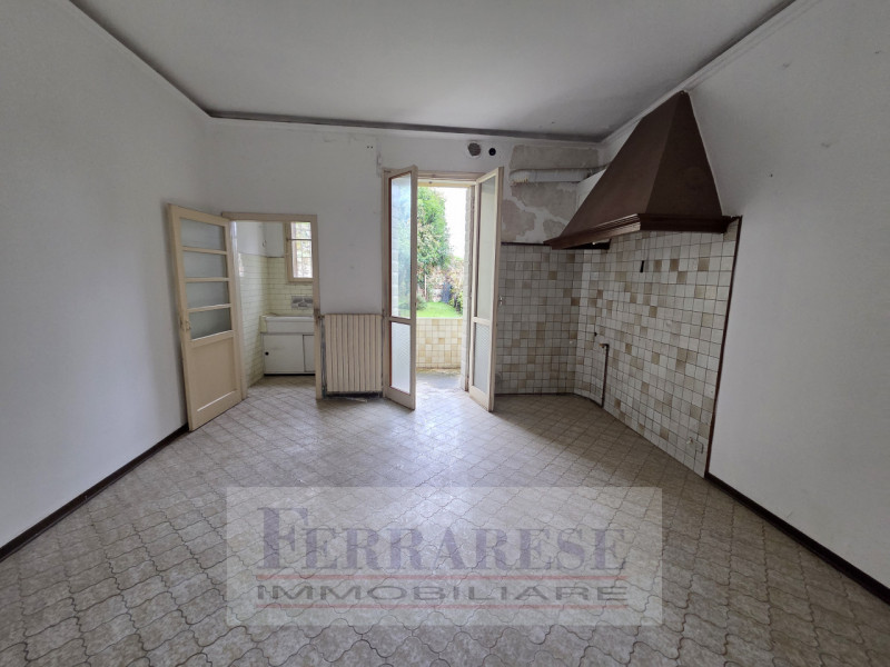 ASTA IMMOBILIARE - PADOVA, Via Citolo da Perugia, APPARTAMENTO al piano terra su fabbricato con c...