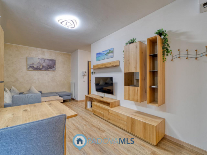 Immobile in esclusiva al Gruppo Padova MLS

NOVENTA PADOVANA Zona Noventana. Proponiamo in vendit...