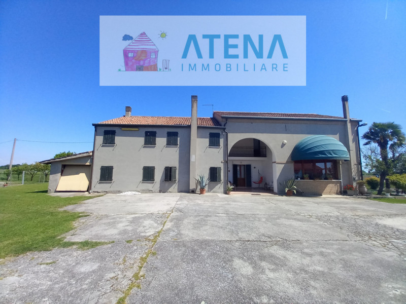 rif. 25658

BOVOLENTA – LOCALITÀ FOSSARAGNA

Villa unifamiliare con ampio giardino e vista aperta...