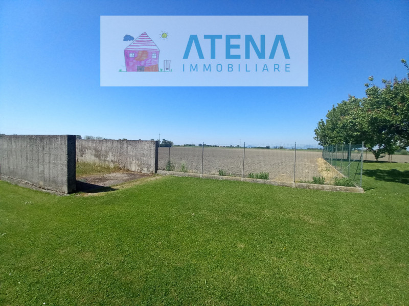 rif. 25658

BOVOLENTA – LOCALITÀ FOSSARAGNA

Villa unifamiliare con ampio giardino e vista aperta...