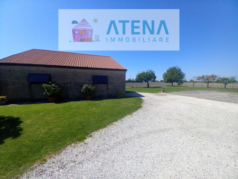 rif. 25658

BOVOLENTA – LOCALITÀ FOSSARAGNA

Villa unifamiliare con ampio giardino e vista aperta...