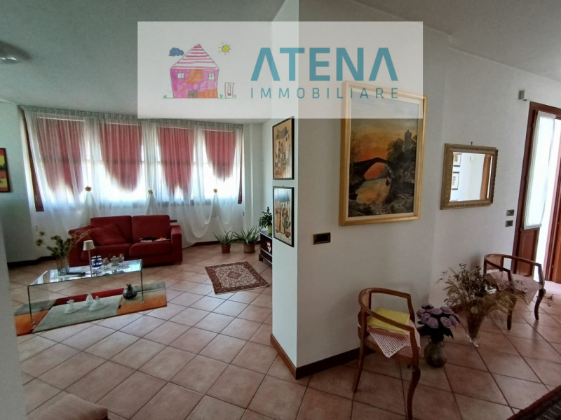 rif. 25658

BOVOLENTA – LOCALITÀ FOSSARAGNA

Villa unifamiliare con ampio giardino e vista aperta...