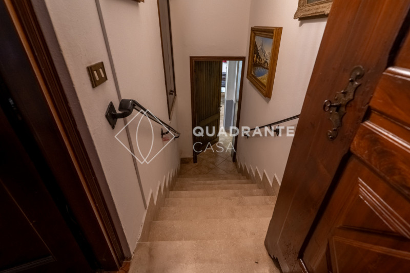 Nel comune di Pernumia, proponiamo in vendita esclusiva una villa unica. L’immobile si distingue ...