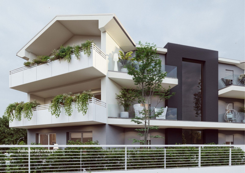 A soli pochi minuti da Vicenza, in una ZONA RESIDENZIALE ESCLUSIVA, immersa nel verde e comodamen...