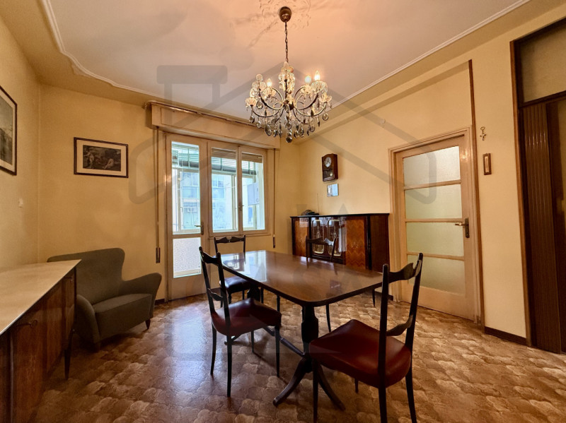 SACRA FAMIGLIA – Nel cuore di uno dei quartieri più ricercati e comodi di Padova, proponiamo un l...