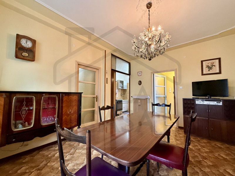 SACRA FAMIGLIA – Nel cuore di uno dei quartieri più ricercati e comodi di Padova, proponiamo un l...