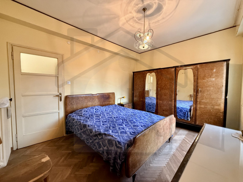 SACRA FAMIGLIA – Nel cuore di uno dei quartieri più ricercati e comodi di Padova, proponiamo un l...