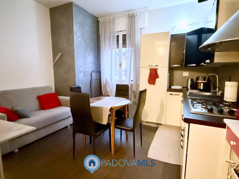 Immobile in esclusiva al Gruppo Padova MLS

Scopri questo grazioso MONOLOCALE AFFITTATO in zona S...