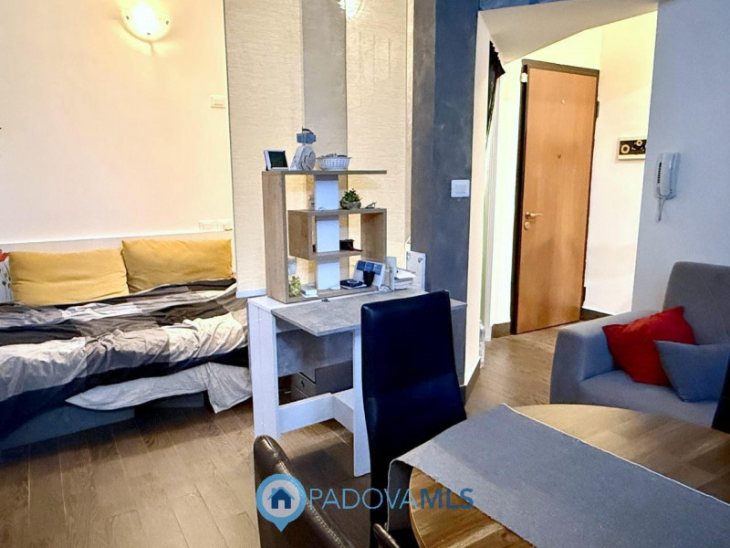 Immobile in esclusiva al Gruppo Padova MLS

Scopri questo grazioso MONOLOCALE AFFITTATO in zona S...