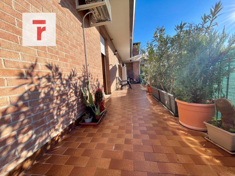 Nel cuore di Brusegana, zona Santo Stefano, appartamento al 4° e ultimo piano di una palazzina do...