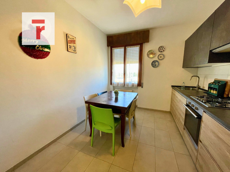 Nel cuore di Brusegana, zona Santo Stefano, appartamento al 4° e ultimo piano di una palazzina do...