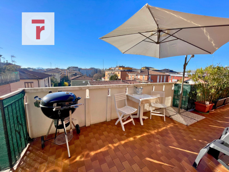 Nel cuore di Brusegana, zona Santo Stefano, appartamento al 4° e ultimo piano di una palazzina do...