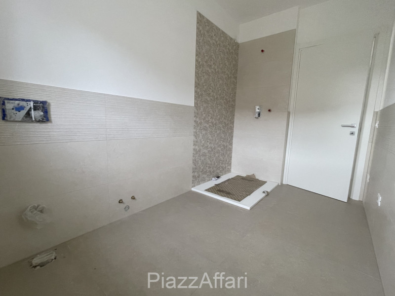 RIF. CAMP22

Proponiamo in vendita nel Comune di Campolongo Maggiore, in zona centrale a circa 40...