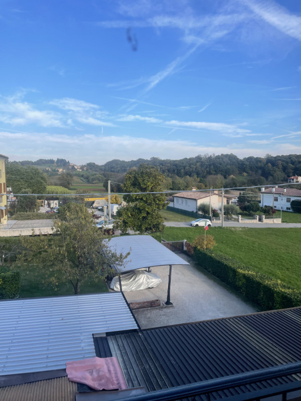 A Fietta di Paderno del Grappa in zona tranquilla e comoda ai servizi siamo a proporre in vendita...