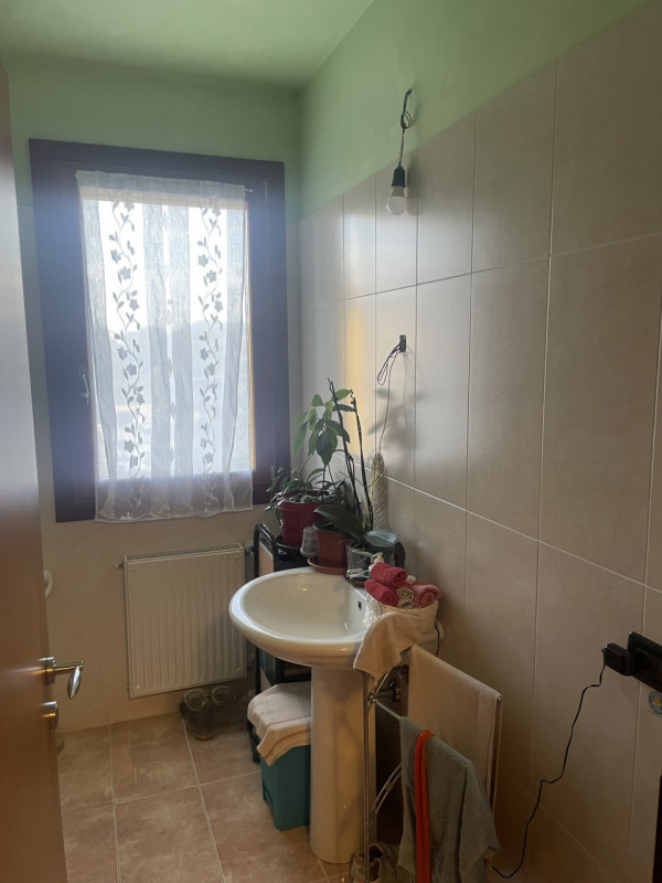 A Fietta di Paderno del Grappa in zona tranquilla e comoda ai servizi siamo a proporre in vendita...