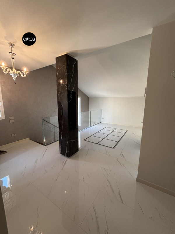 Legnaro (PD) - Proponiamo villa unifamiliare di recente costruzione, dalle finiture raffinate e s...