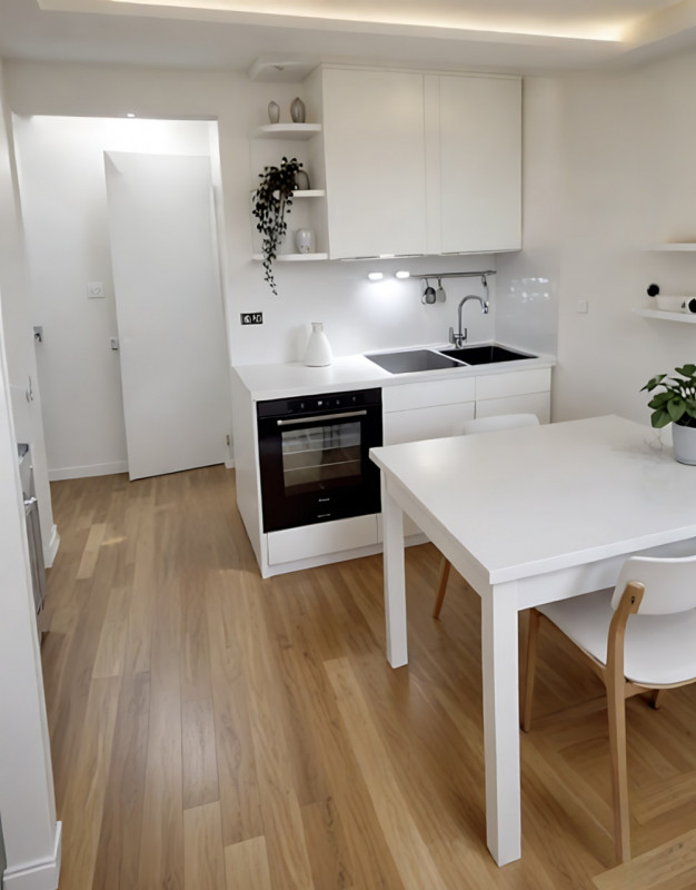 (Per INFO Monica 3482688677) Nel cuore pulsante di Padova, nel prestigioso Centro Storico e nelle...