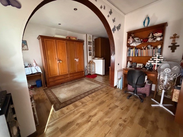 VIGODARZERE: CLASSE ENERGETICA G EPgl,nren 315,68 KWh/mq anno
Proponiamo porzione di casa accosta...