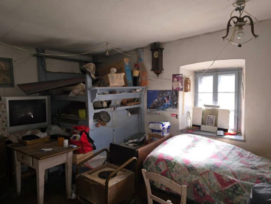 Rif. A.A.96-24

Vendita all'asta - abitazione unifamiliare su 4 livelli in data 02 dicembre 2025
...