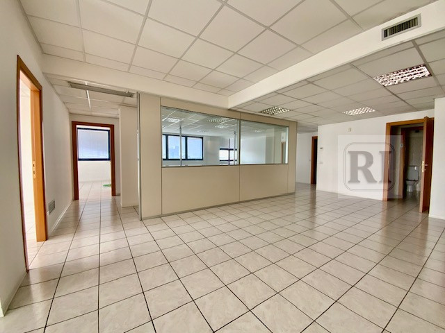 In affitto a Padova Z.i. , nella rinomata zona industriale di Padova (Padova Z.I.), proponiamo un...