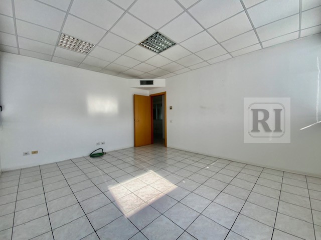 In affitto a Padova Z.i. , nella rinomata zona industriale di Padova (Padova Z.I.), proponiamo un...