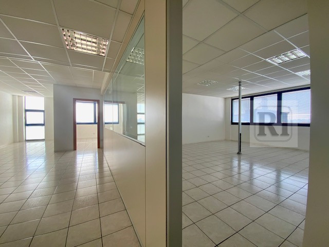 In affitto a Padova Z.i. , nella rinomata zona industriale di Padova (Padova Z.I.), proponiamo un...