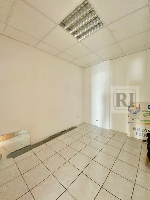 In affitto a Padova Z.i. , nella rinomata zona industriale di Padova (Padova Z.I.), proponiamo un...