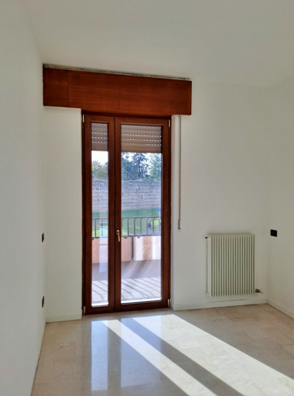 INVESTIMENTO IMMOBILIARE: BICAMERE RIAMMODERNATO E GIA' LOCATO IN VENDITA A VICENZA - Rif. 8307

...