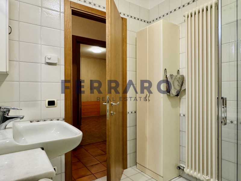 Treviso, zona Santa Bona. Codice YA9.

Si propone in locazione una introvabile casa a schiera di ...