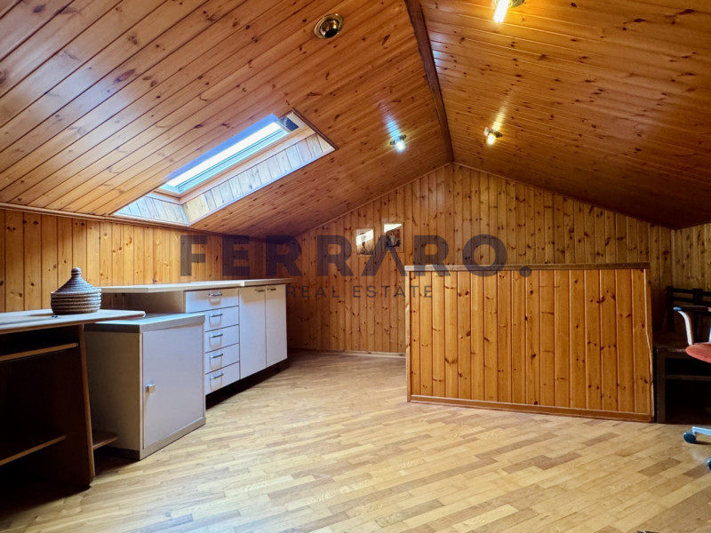 Treviso, zona Santa Bona. Codice YA9.

Si propone in locazione una introvabile casa a schiera di ...