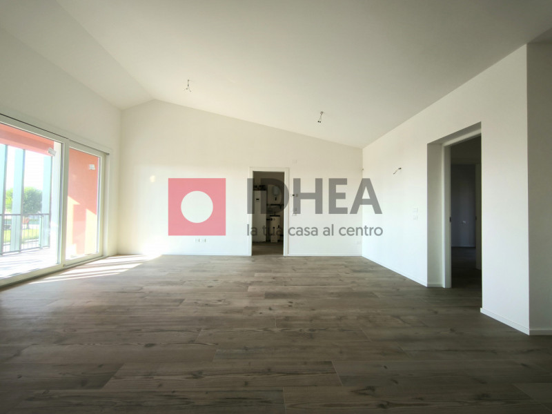 RIFERIMENTO "USB3"

SAN BIAGIO DI CALLALTA - CENTRO 
In centro a San Biagio di Callalta, su recen...