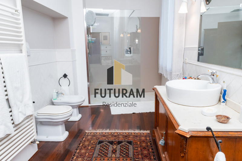 CAMISANO VICENTINO – CENTRO | RIF. RES8 PER INFO: 0444/310220

All’ingresso del cuore pulsante di...