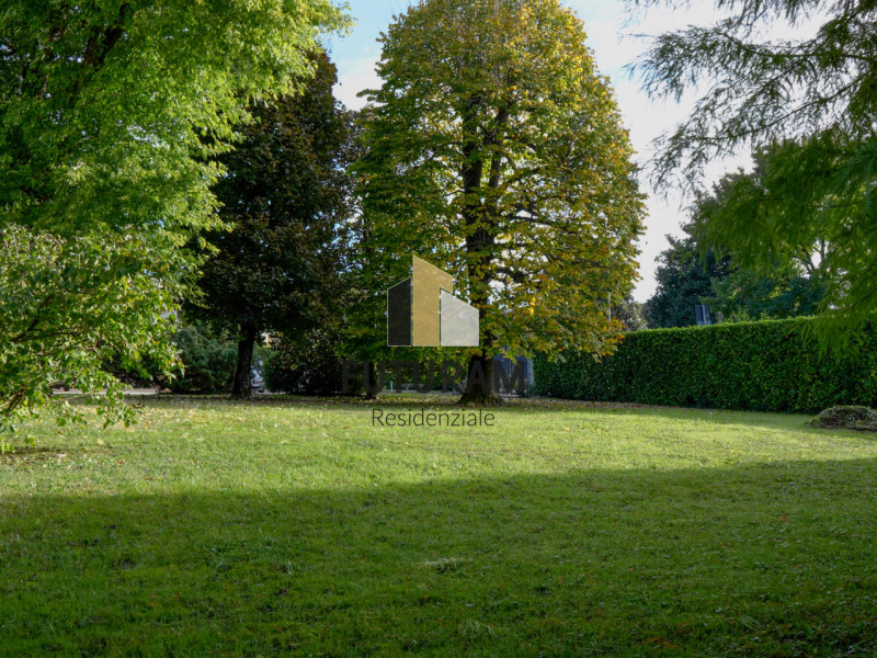 CAMISANO VICENTINO – CENTRO | RIF. RES8 PER INFO: 0444/310220

All’ingresso del cuore pulsante di...