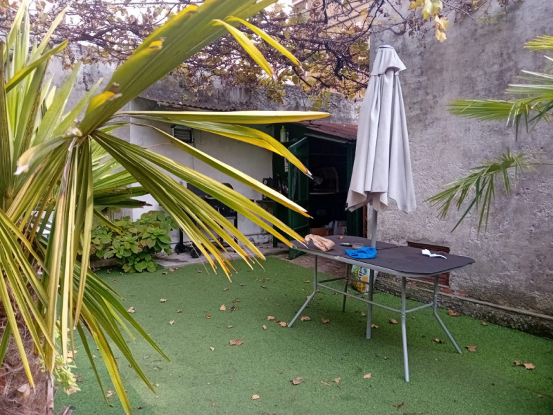 In una tranquilla zona interna di Corso Padova, a pochi passi dal cuore pulsante del Centro Stori...