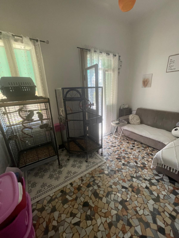 In una tranquilla zona interna di Corso Padova, a pochi passi dal cuore pulsante del Centro Stori...