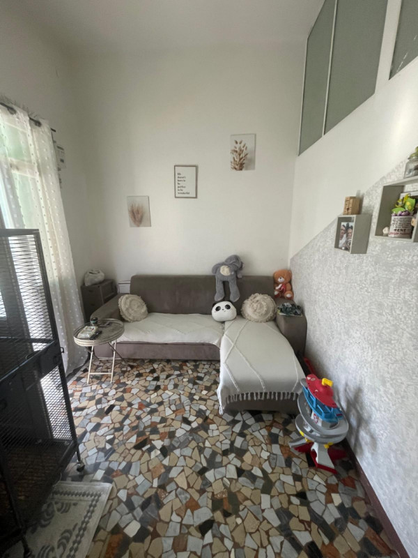 In una tranquilla zona interna di Corso Padova, a pochi passi dal cuore pulsante del Centro Stori...