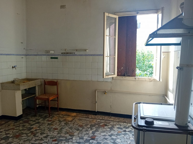 In una tranquilla zona interna di Corso Padova, a pochi passi dal cuore pulsante del Centro Stori...